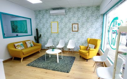 Naturadent - Dentistas en Cruz del Humilladerofoto 