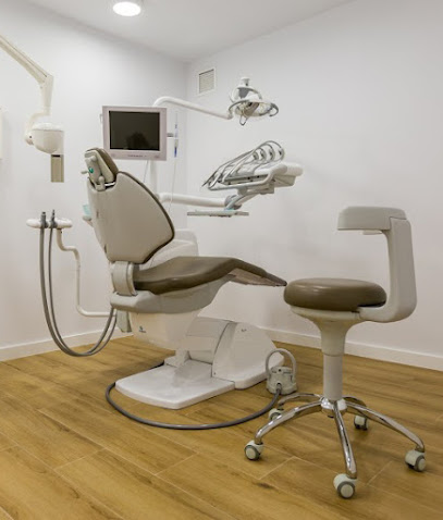 Institutos Odontológicos - Clínica Dental Zaragoza Zambranofoto