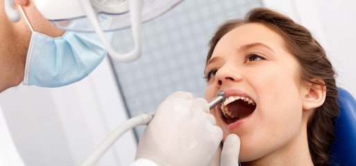 Odontologia Campistol, clínica dental a Gironafoto