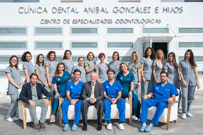 Clínica Dental Anibal González e Hijosfoto