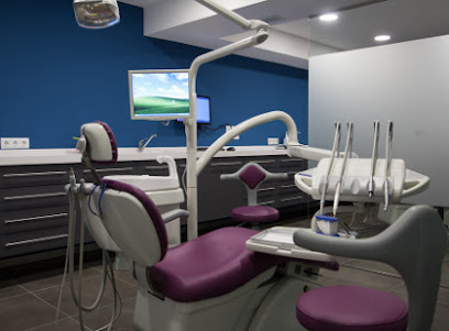 Clínica dental i Love Smilefoto