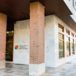 Salud Navarra Clínica Dental I Urgencias dentales I Implantes I Ortodoncia invisible I Blanqueamiento dental I PADIfoto