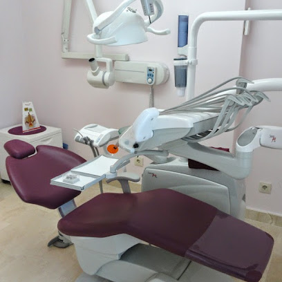 Clínica Dental Dra. León Madrid - Expertos ATM - Odontología Natural - Bruxismofoto